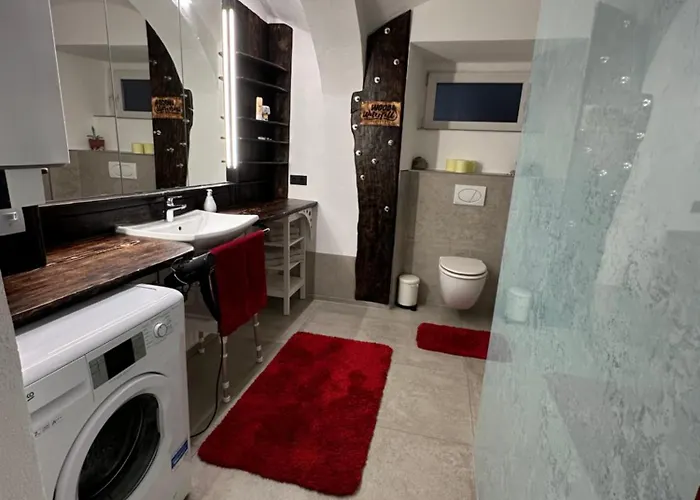 Wood Apartment Lambichl